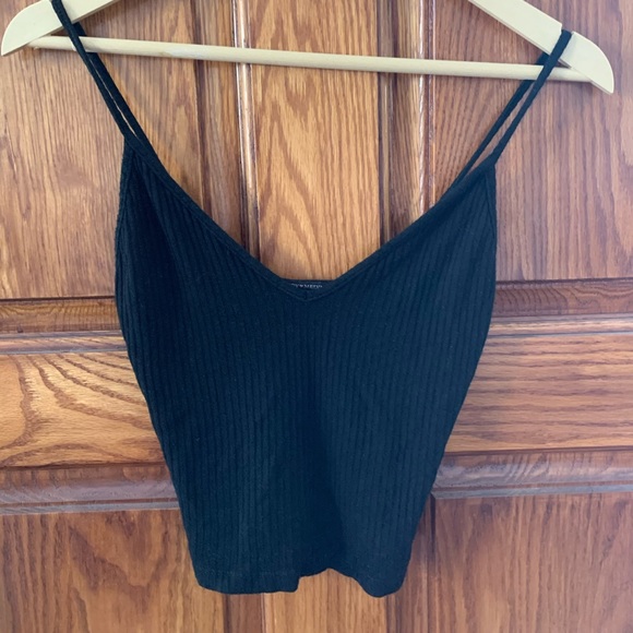Brandy Melville Tops - brandy crop top